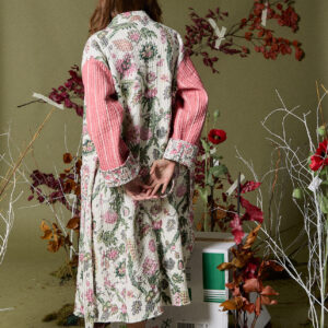 REVERSIBLE QUILTED ROBE00005