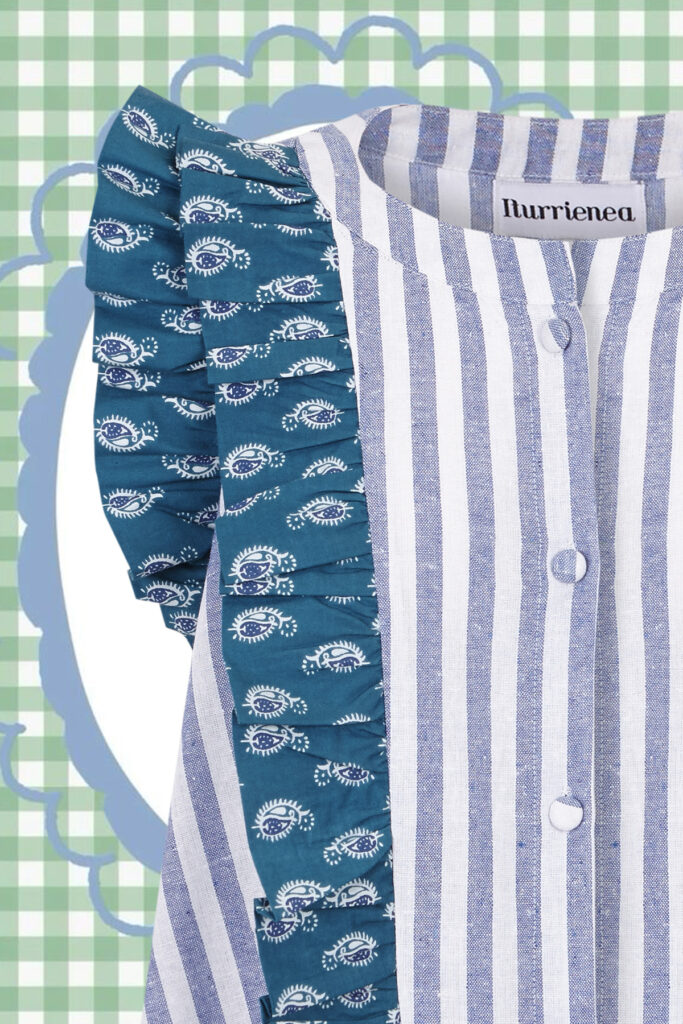 Sleeveless_ blouse_blue_2