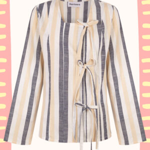 La blusa de los lazos a rayas